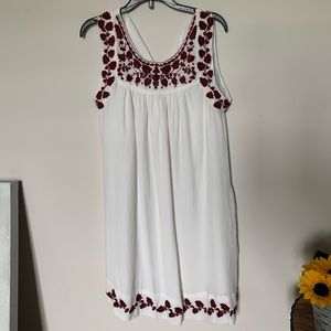 WHITE AND MAROON FLORAL DRESS
